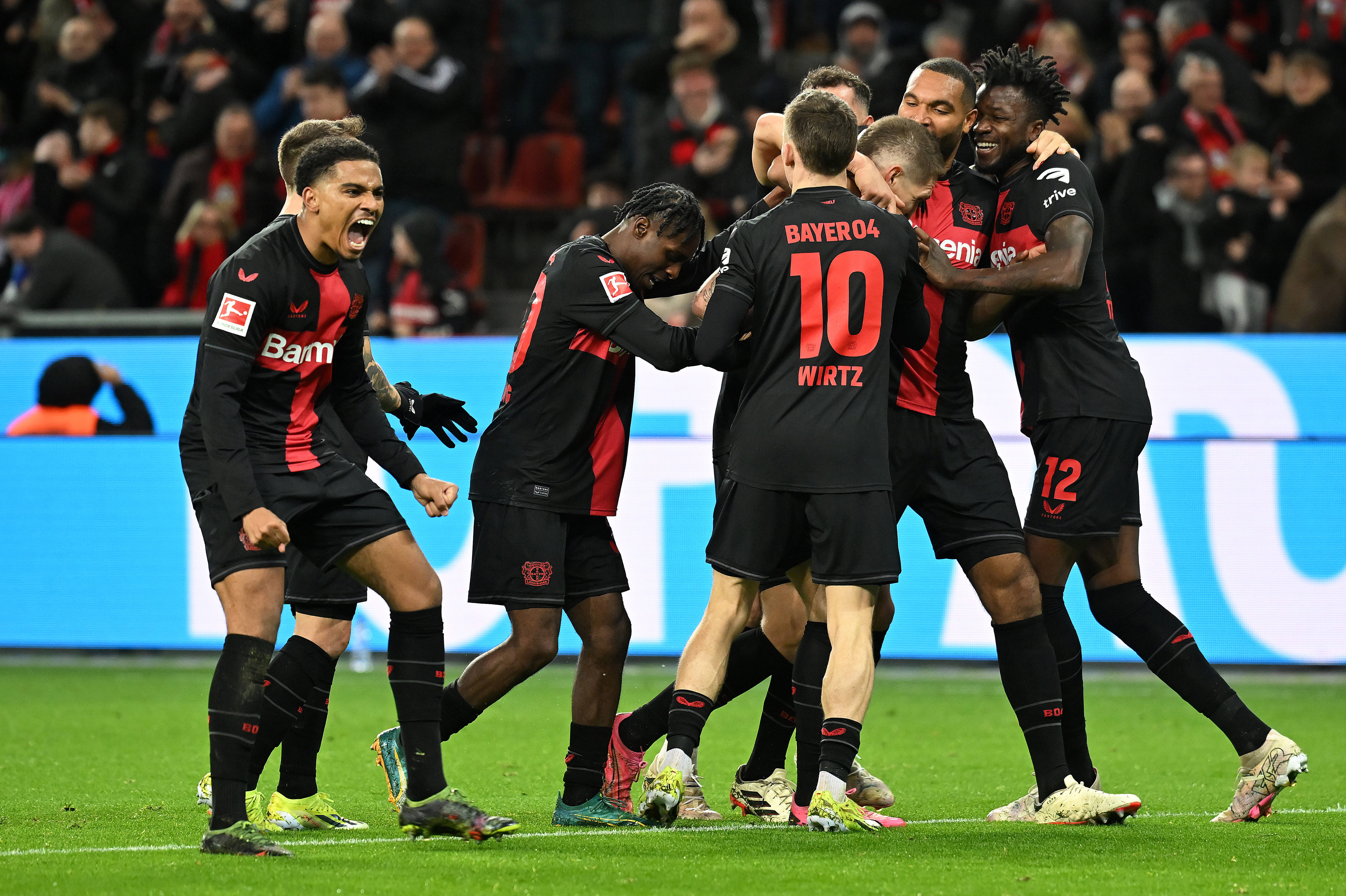 关于勒沃库森迎法甲关键赛，清晨豪取连胜，媒体盛赞，赛程密集仍需轮换的信息