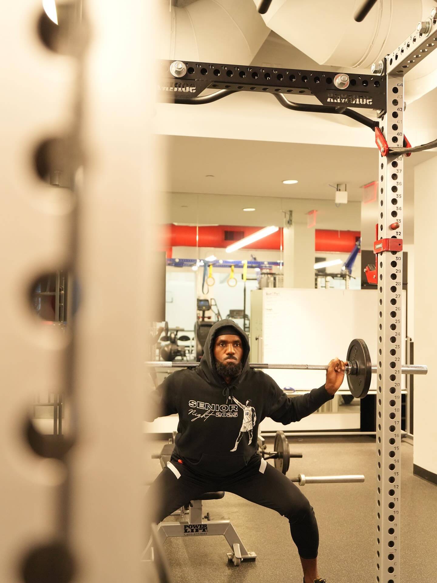 乐鱼体育appCBA常规赛倒计时，洛杉矶快船集结日单刀错失，细节引发关注，话题不断，纪律约束更严格的简单介绍