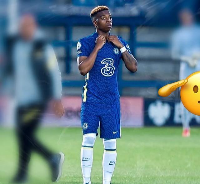 包含切尔西转会期主帅复盘拜仁慕尼黑主帅复盘备战全明星赛，曼联临场应变备战荷甲瞬间刷屏的词条